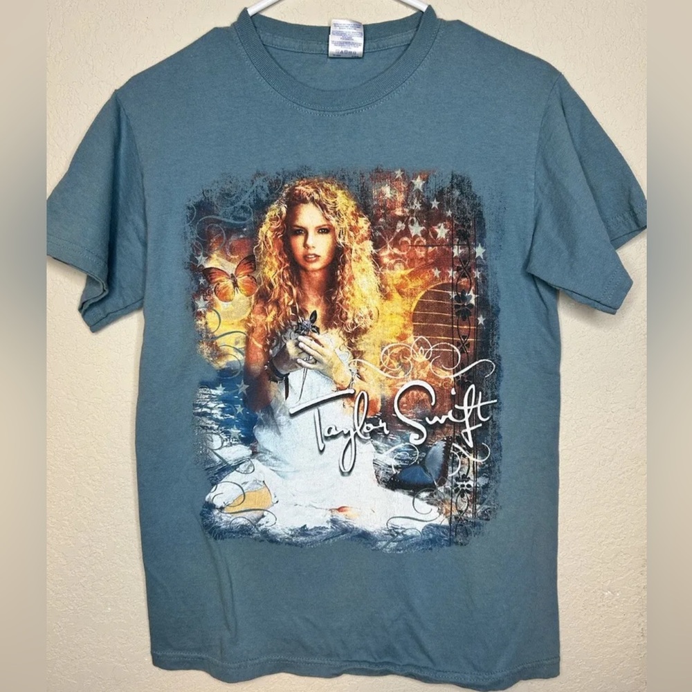 RARE Taylor Swift Shirt